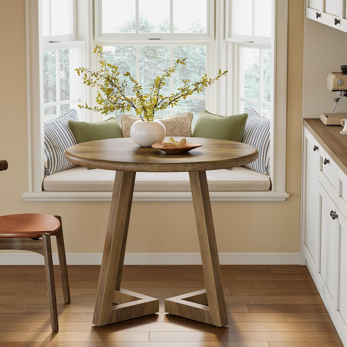 Compact Round Dining Table, 31.5-Inch Kitchen Table for Small Spaces in Warm Brown Finish